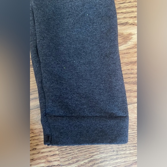 Spanx Seamless Leggings with Charcoal Gray Size Medium - Picture 3 of 8